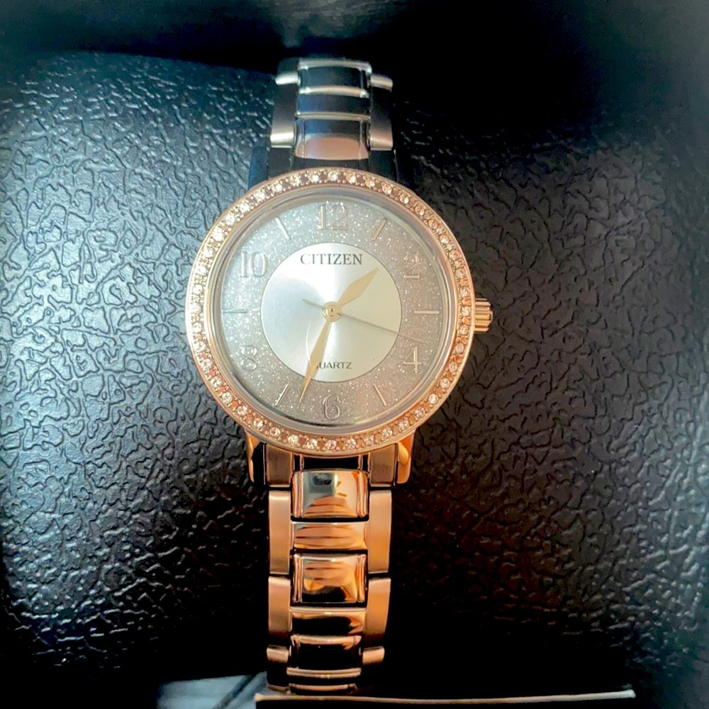 Citizen quartz stainless steel watch 31mm